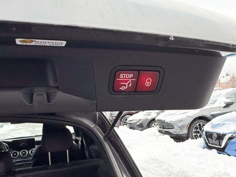 Mercedes-Benz GLC * AMG GLC43 * CARFAX * БЕЗ ПЪРВОНАЧАЛНА ВНОСКА, снимка 15 - Автомобили и джипове - 53145600