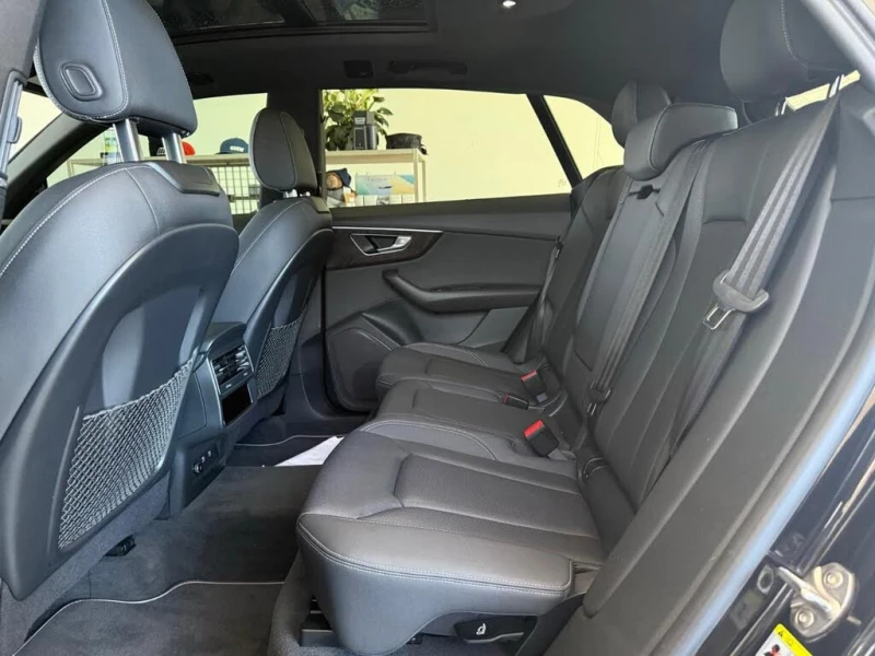 Audi Q8 * S-Line* * HeadUp* AвтоКредит* (ЦЕНА ДО БГ), снимка 10 - Автомобили и джипове - 53403361