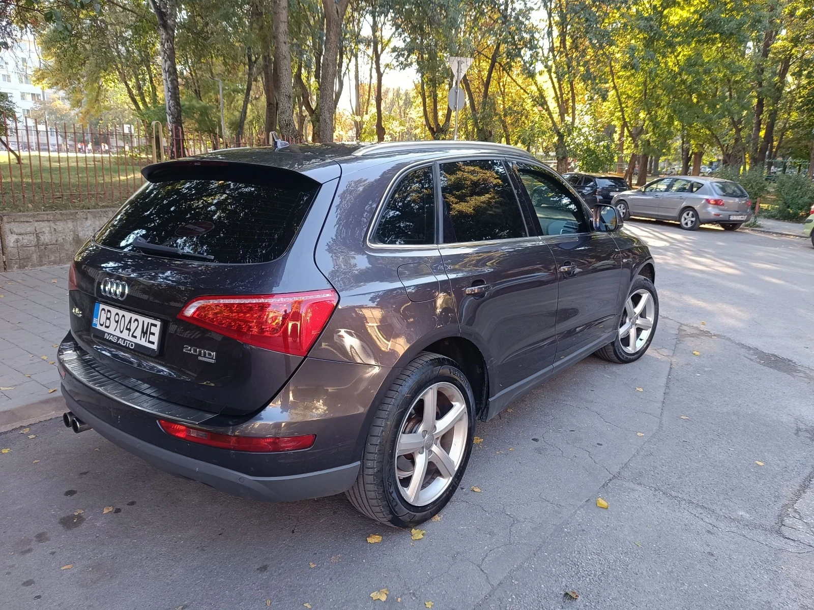 Audi Q5 2.0 tdi s-line - изображение 2