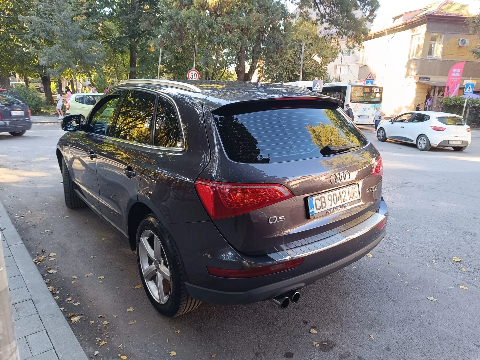 Audi Q5 2.0 tdi s-line - изображение 3