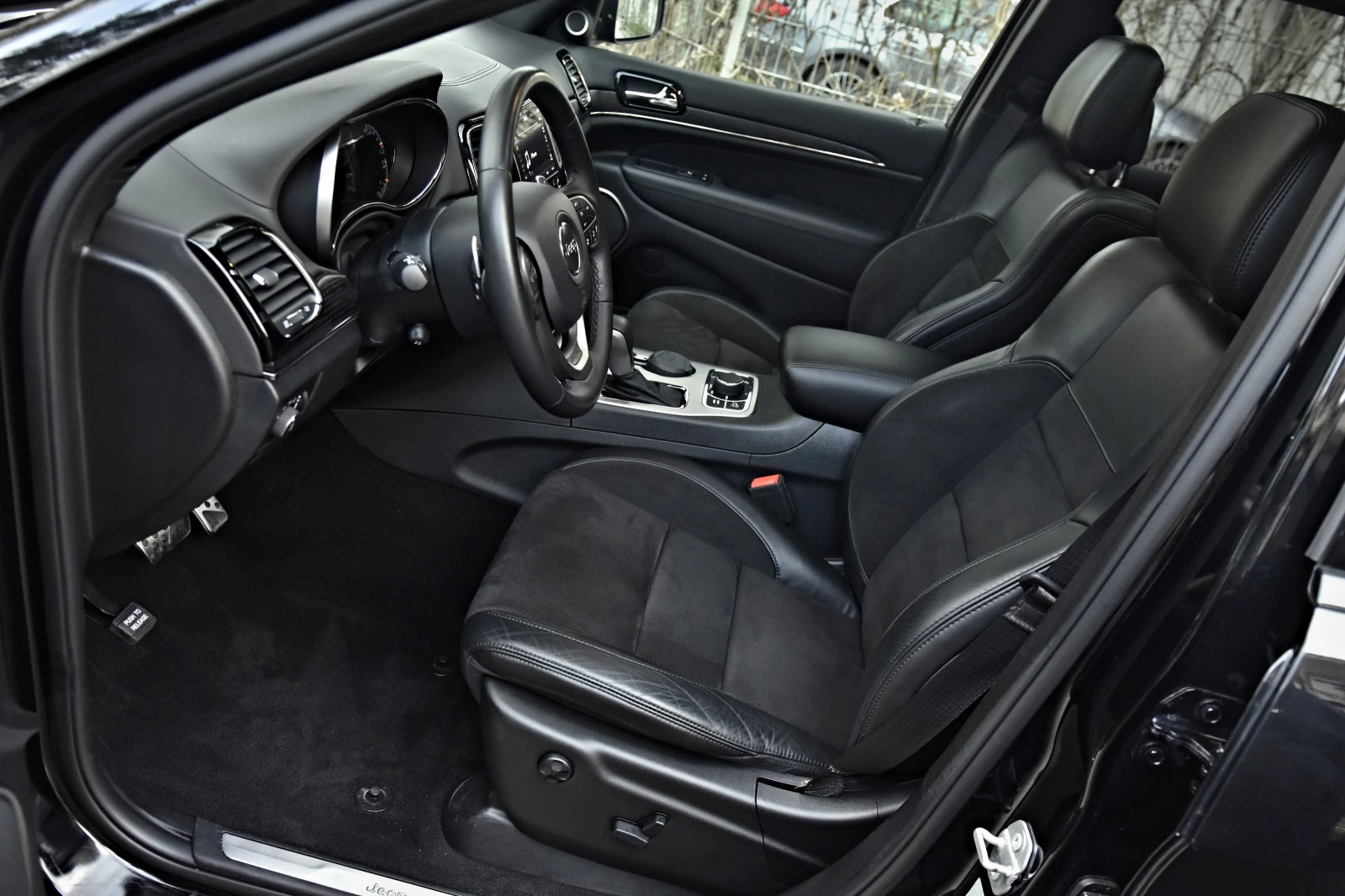 Jeep Grand cherokee 3.0TDI/S-Overland/Harman/Panorama/Camera/ACC/Key - изображение 8