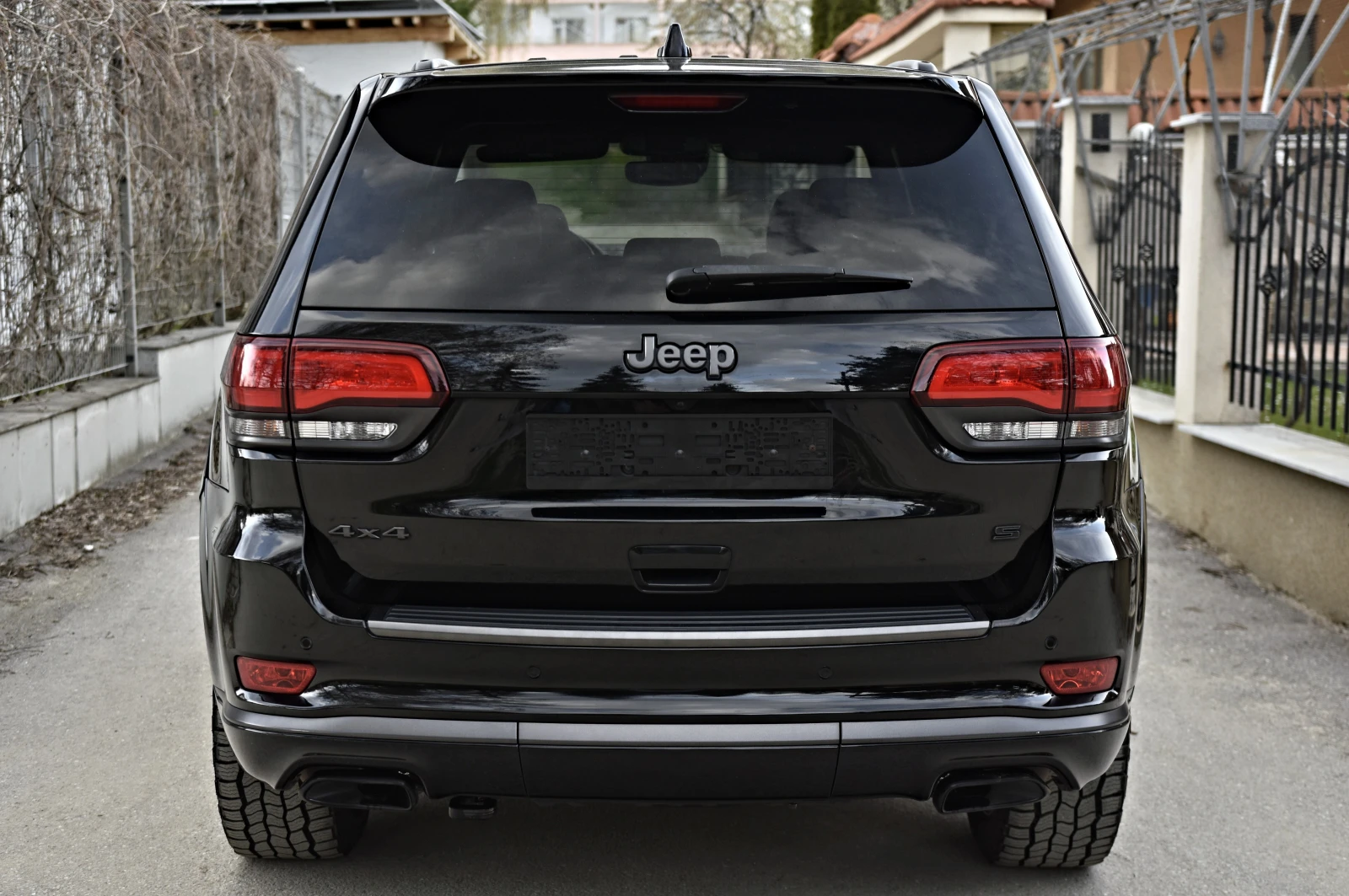 Jeep Grand cherokee 3.0TDI/S-Overland/Harman/Panorama/Camera/ACC/Key - изображение 5