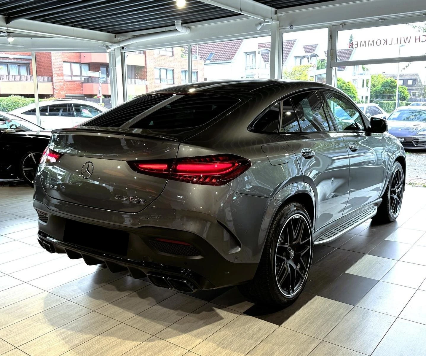 Mercedes-Benz GLE 63 S AMG /4-MATIC/COUPE/NIGHT/PANO/BURMESTER/HEAD UP/ - изображение 6