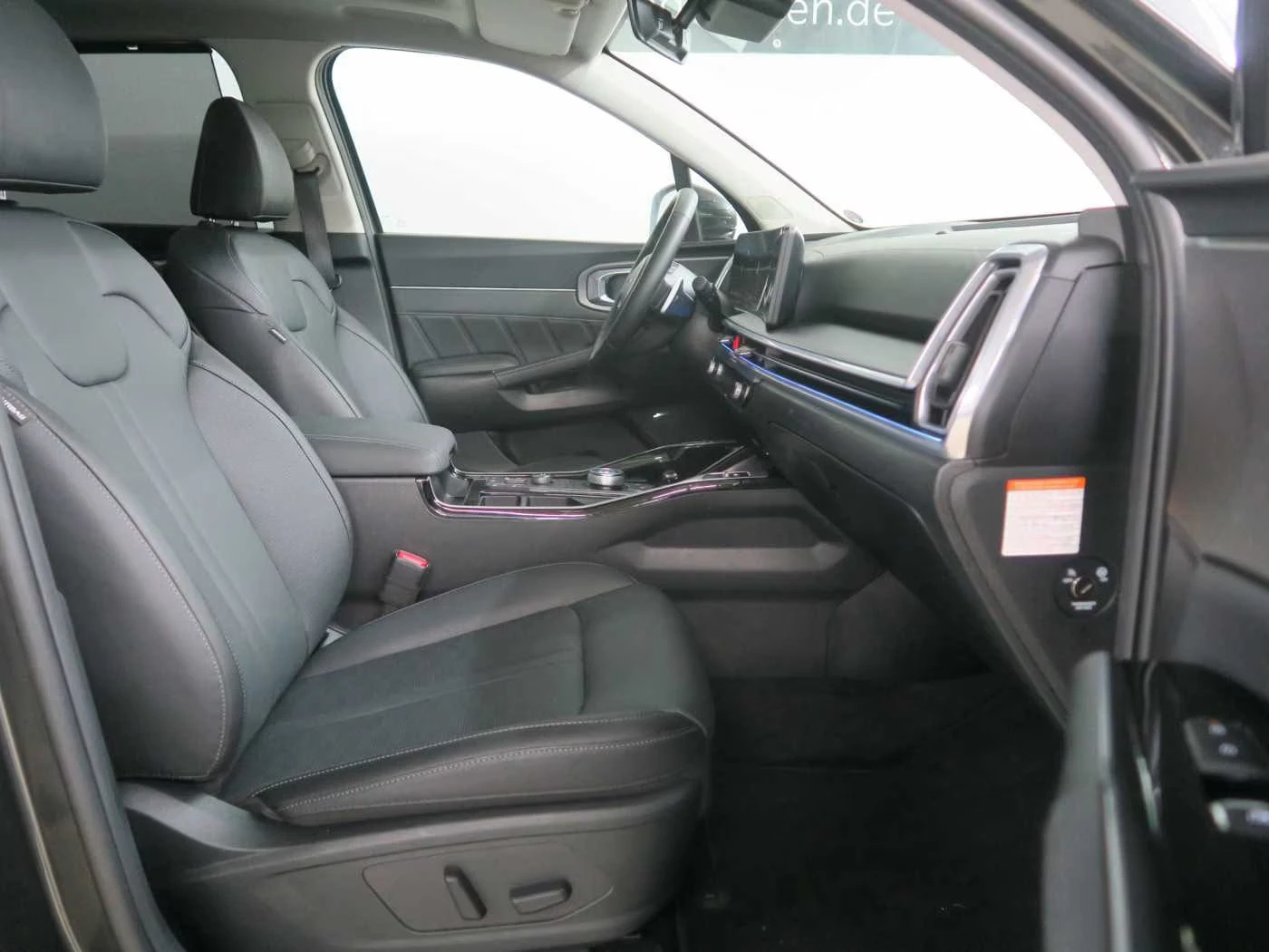 Kia Sorento HEV/215HP/4X4/SPIRIT/360/PANO/LED/ACC/952v - изображение 10