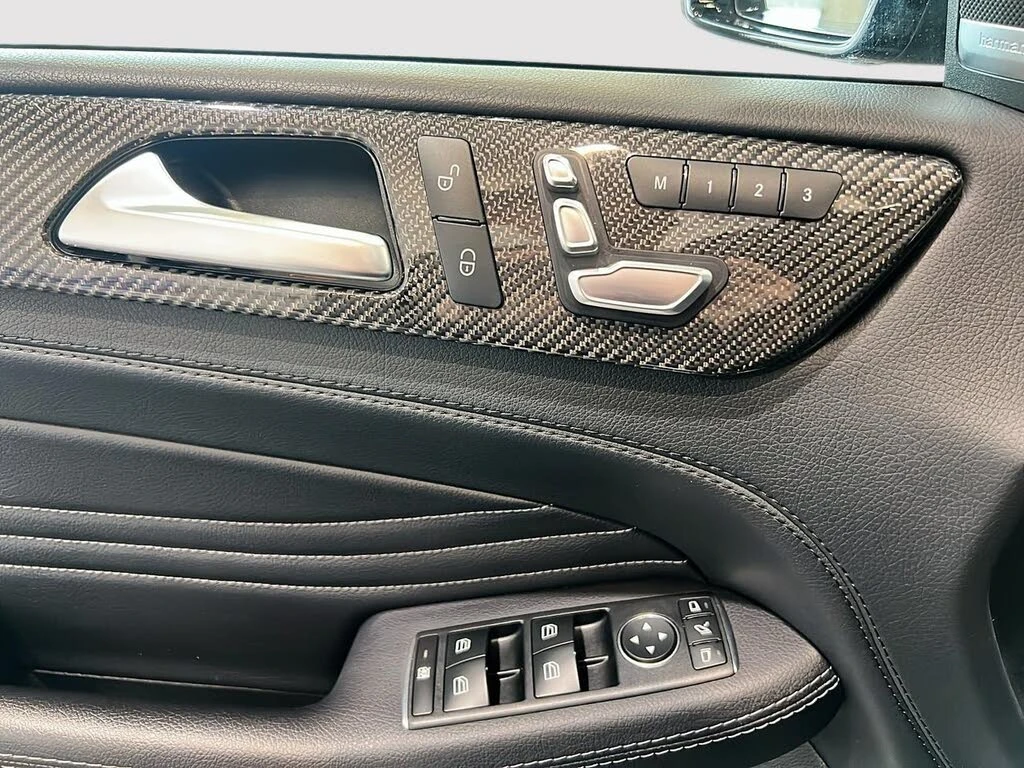 Mercedes-Benz GLE 43 AMG ОБДУХВАНЕ* ПАМЕТ* ПАНОРАМА* КАМЕРА, снимка 13 - Автомобили и джипове - 53745639