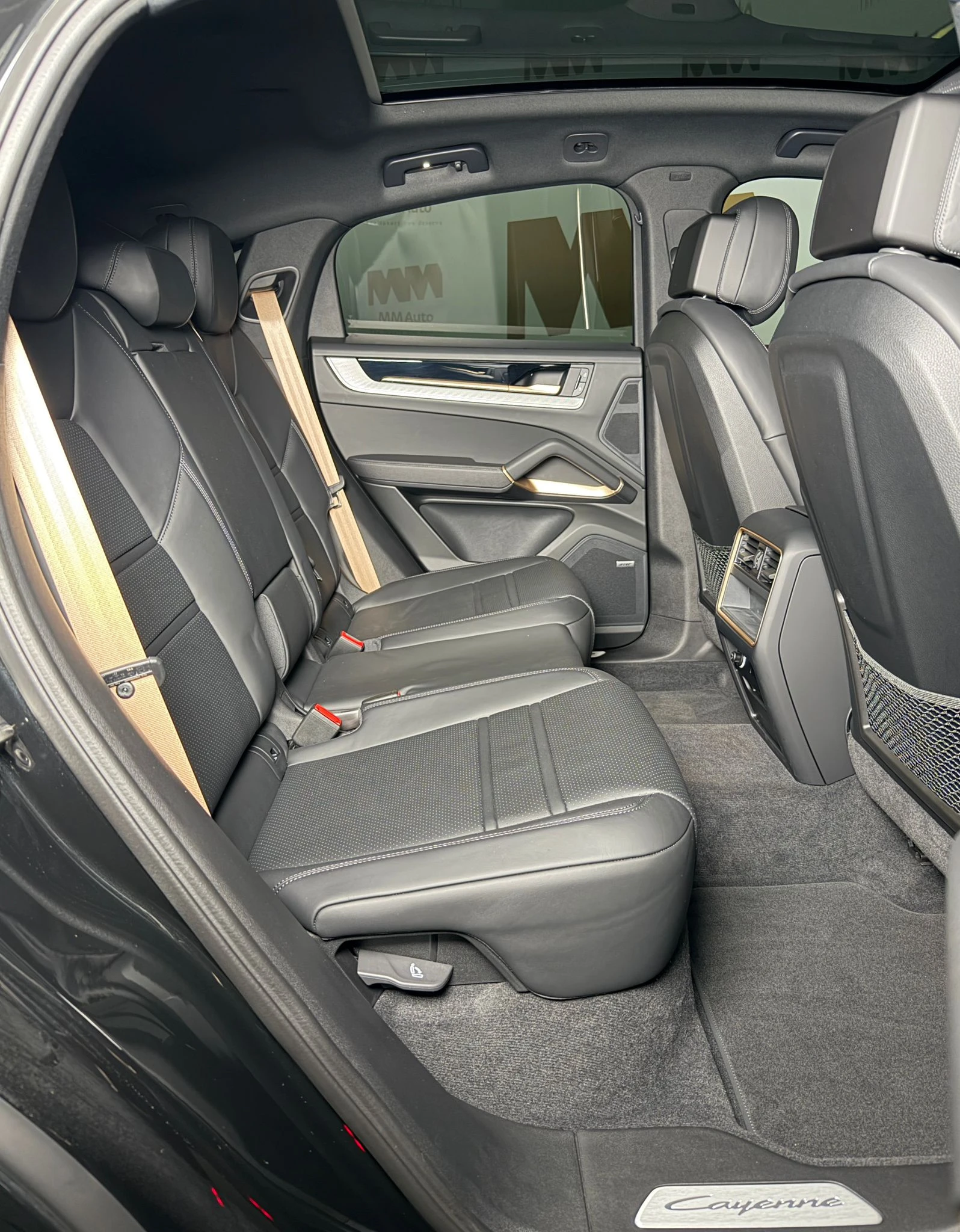 Porsche Cayenne Coupe* Bose* Display* Pano* Chrono, снимка 12 - Автомобили и джипове - 53864171