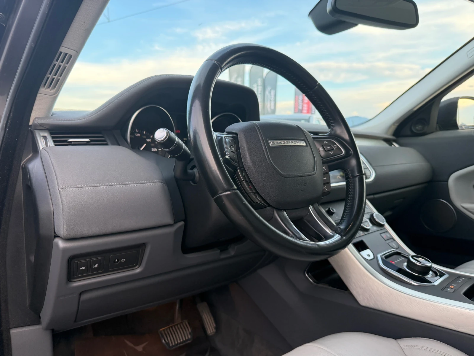 Land Rover Range Rover Evoque 2.0D* 240к.с* 2017г* FACE* 4X4* 141.000KM* НОВ* АВ, снимка 8 - Автомобили и джипове - 54875701