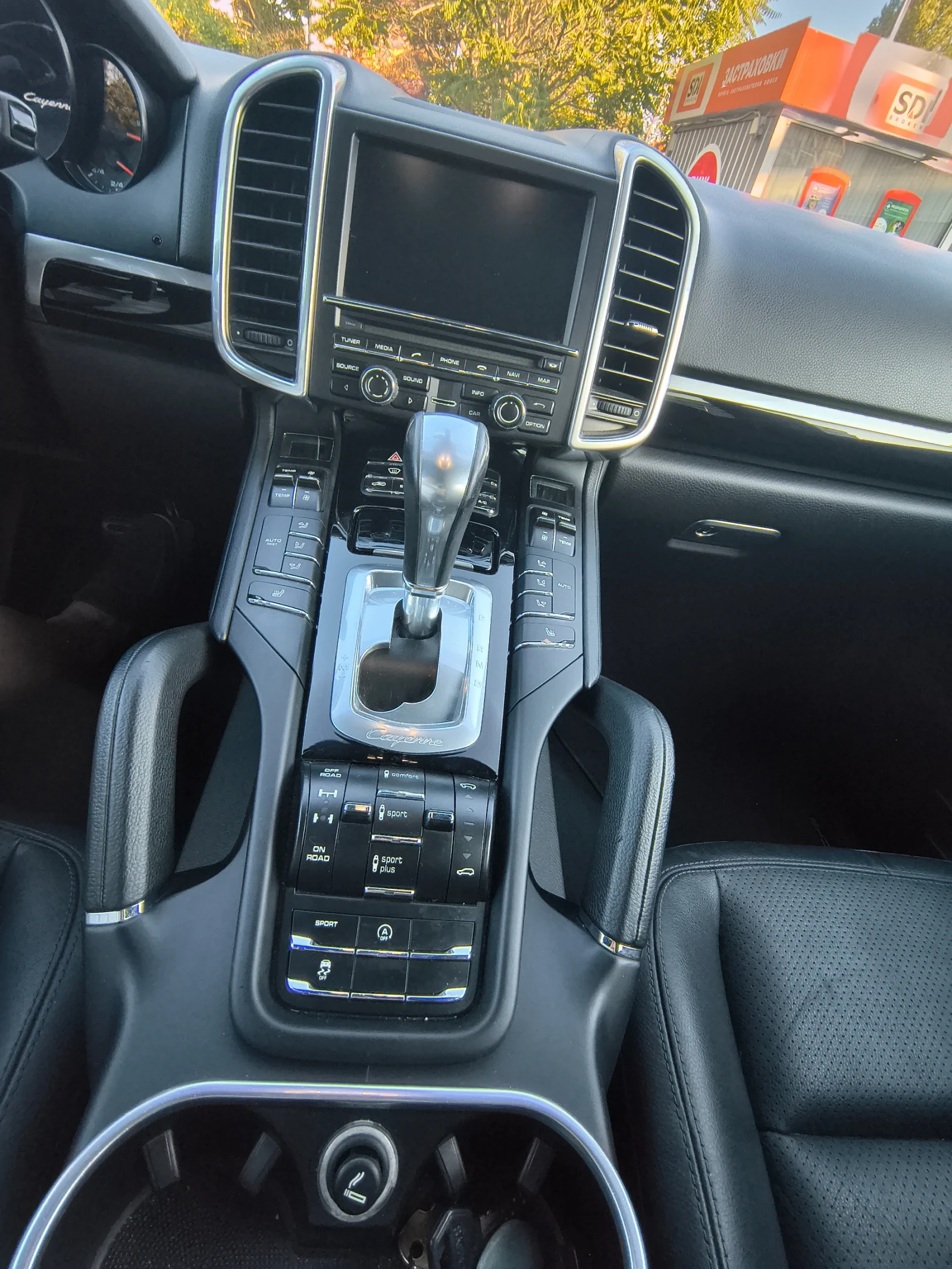 Porsche Cayenne, снимка 10 - Автомобили и джипове - 55494366