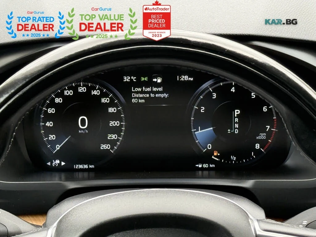 Volvo Xc90 T6* MOMENTUM* AWD* HARMAN KARDON* PANO* КОЖА* ПОДГ, снимка 11 - Автомобили и джипове - 55990141