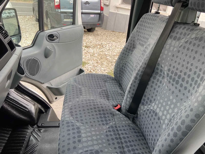 Ford Transit 6местен KLIMA 115к.с., снимка 8 - Бусове и автобуси - 47105907