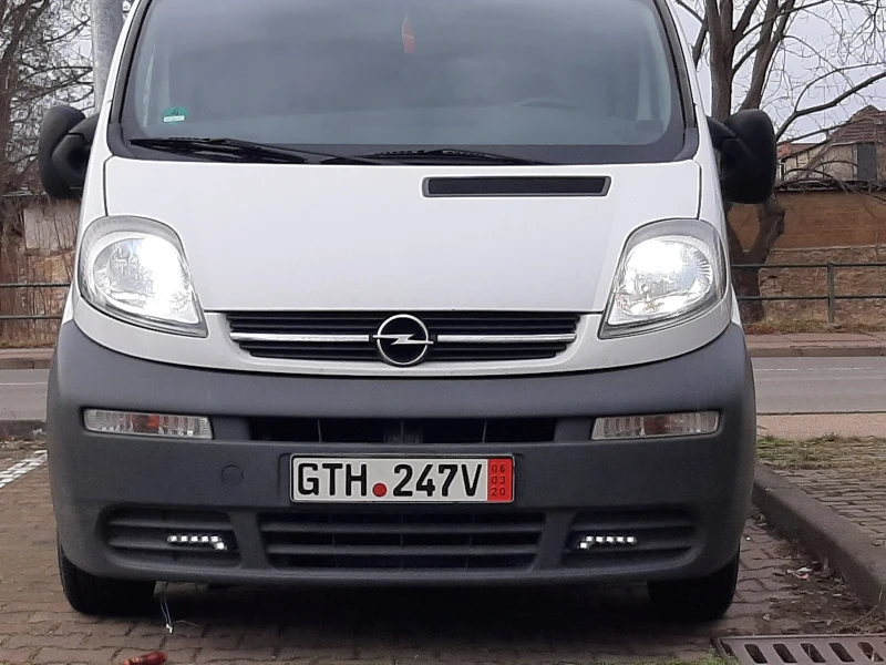 Opel Vivaro, снимка 1 - Бусове и автобуси - 48421062