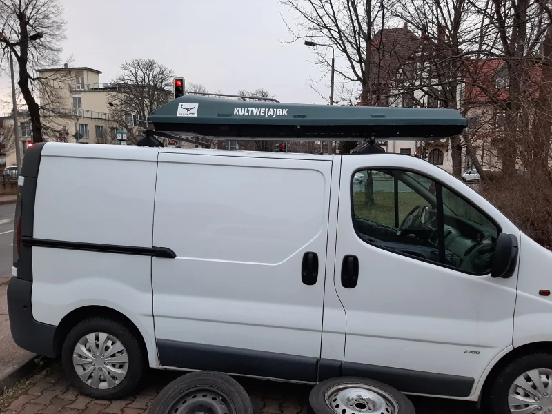 Opel Vivaro, снимка 4 - Бусове и автобуси - 48421062