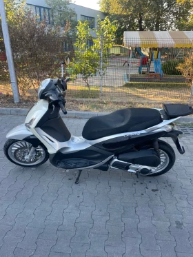 Piaggio Beverly 300ie, снимка 3