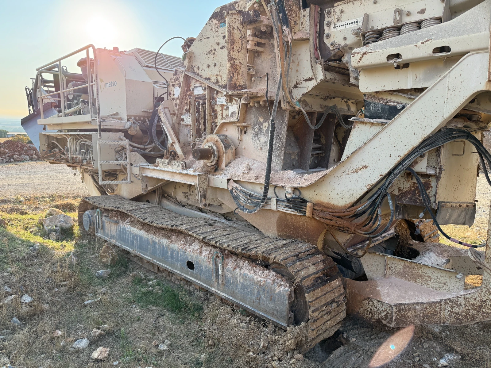 Машини за насипни материали Metso LT 1213S , 48 ТОНА, снимка 15 - Индустриална техника - 55770539