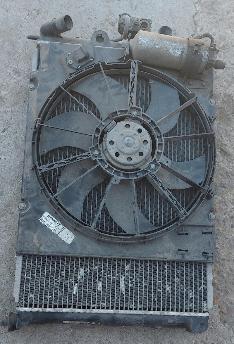 Воден радиатор  с перка  за Renalt Megane, снимка 4 - Части - 34015330