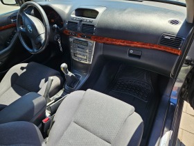 Toyota Avensis, снимка 12 - Автомобили и джипове - 45285775