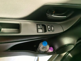 Toyota Yaris, снимка 12 - Автомобили и джипове - 53193543