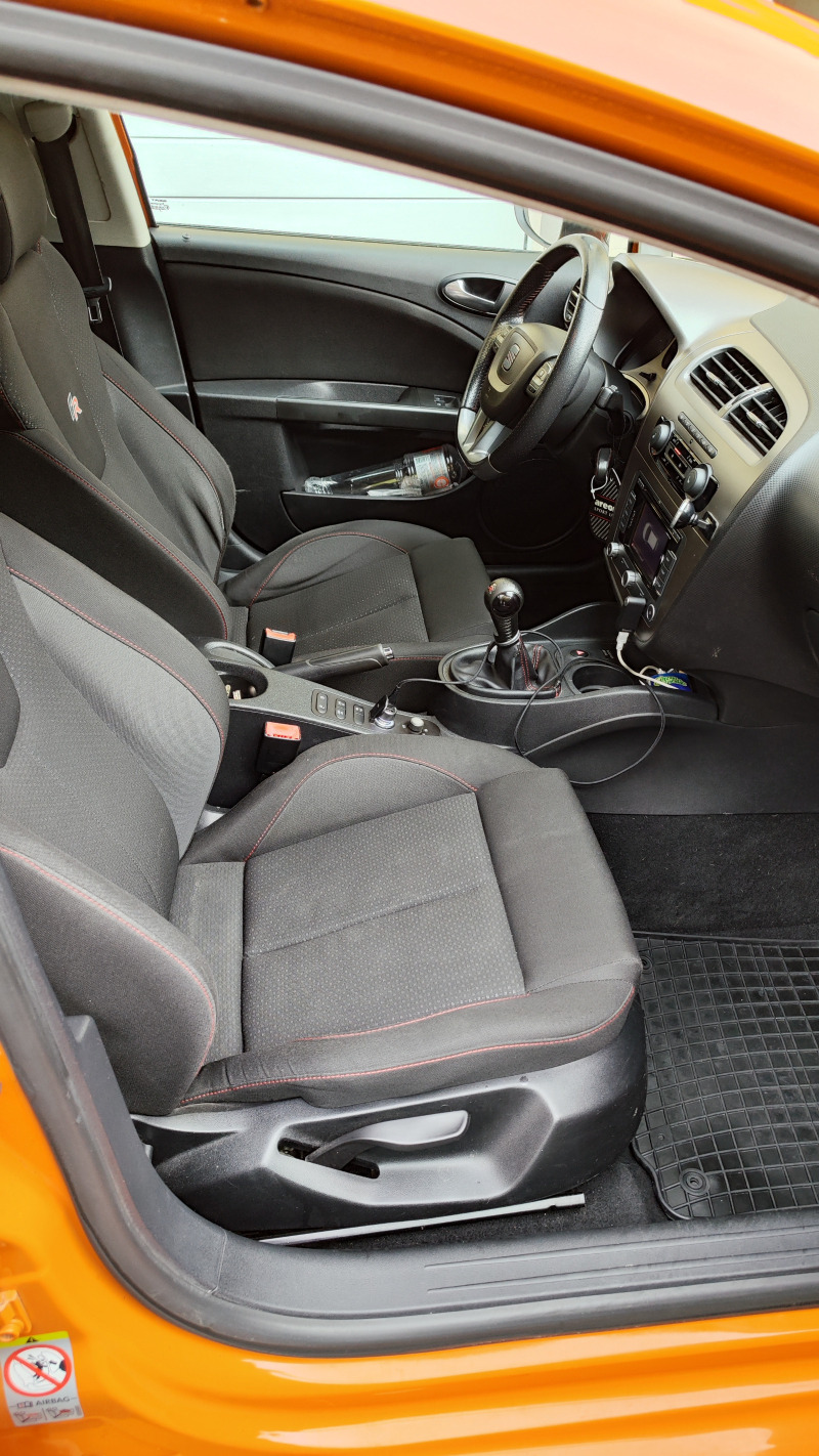 Seat Leon FR, снимка 4 - Автомобили и джипове - 43651305