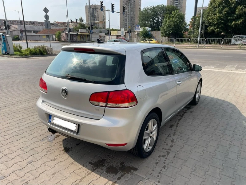 VW Golf, снимка 4 - Автомобили и джипове - 46646711