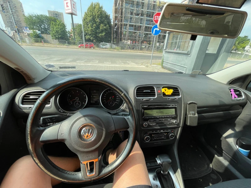 VW Golf, снимка 6 - Автомобили и джипове - 46646711