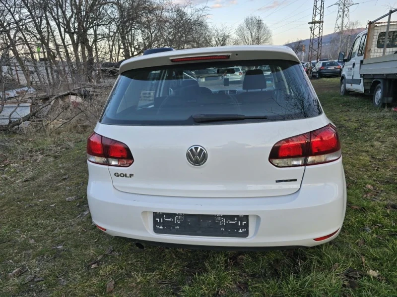 VW Golf 1.6D 105кс  2011g , снимка 11 - Автомобили и джипове - 48912634