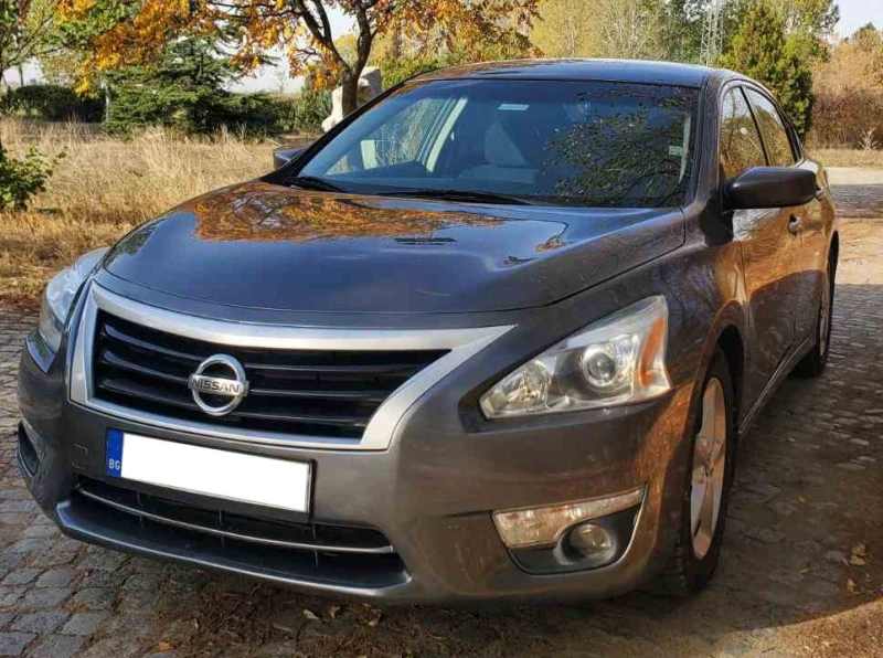 Nissan Altima, снимка 9 - Автомобили и джипове - 49128569