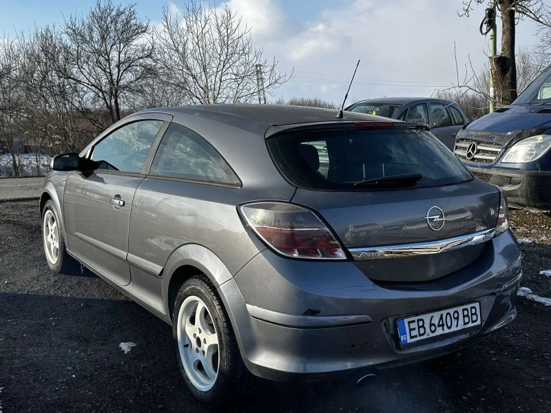 Opel Astra 1, 9 CDTI, снимка 7 - Автомобили и джипове - 49226005