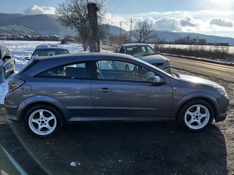 Opel Astra 1, 9 CDTI, снимка 4 - Автомобили и джипове - 49226005