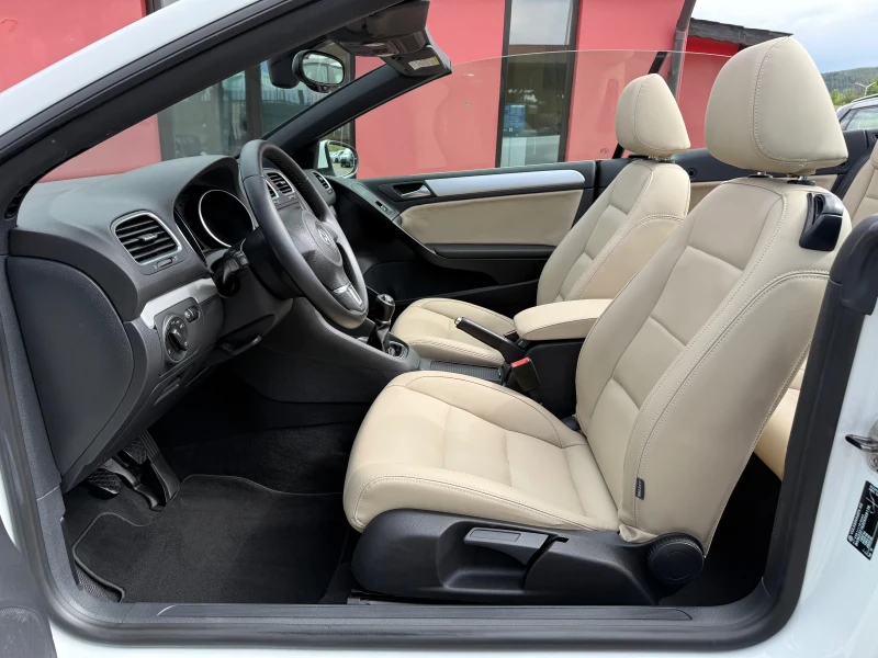 VW Golf 1.6TDi Кабрио, Климатроник, Кожен салон, Уникат!, снимка 11 - Автомобили и джипове - 50063108