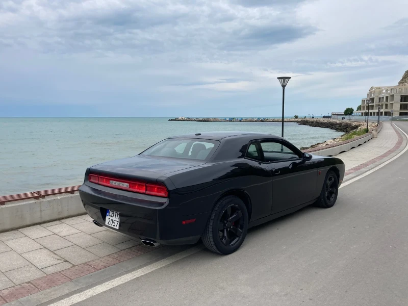 Dodge Challenger 3.6, снимка 4 - Автомобили и джипове - 52428563