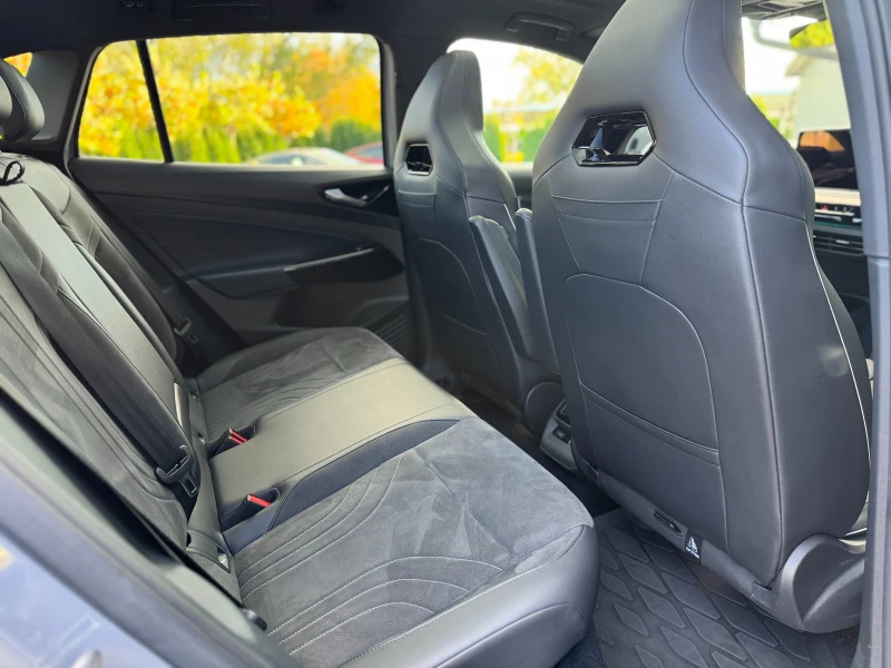 VW ID.4 * GTX* AWD* HEAD-UP* 360* ТЕРМОПОМПА* , снимка 14 - Автомобили и джипове - 52934636