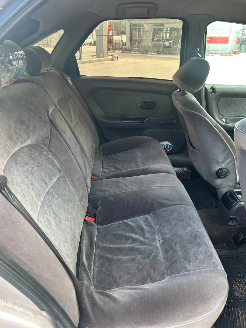 Renault Laguna 1800, снимка 10 - Автомобили и джипове - 53140130