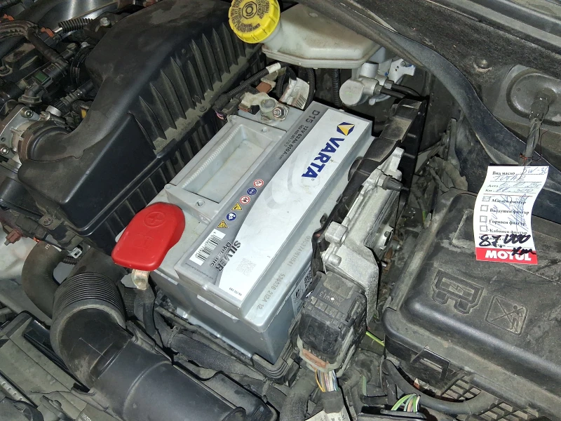 Peugeot 208, снимка 8 - Автомобили и джипове - 53483209