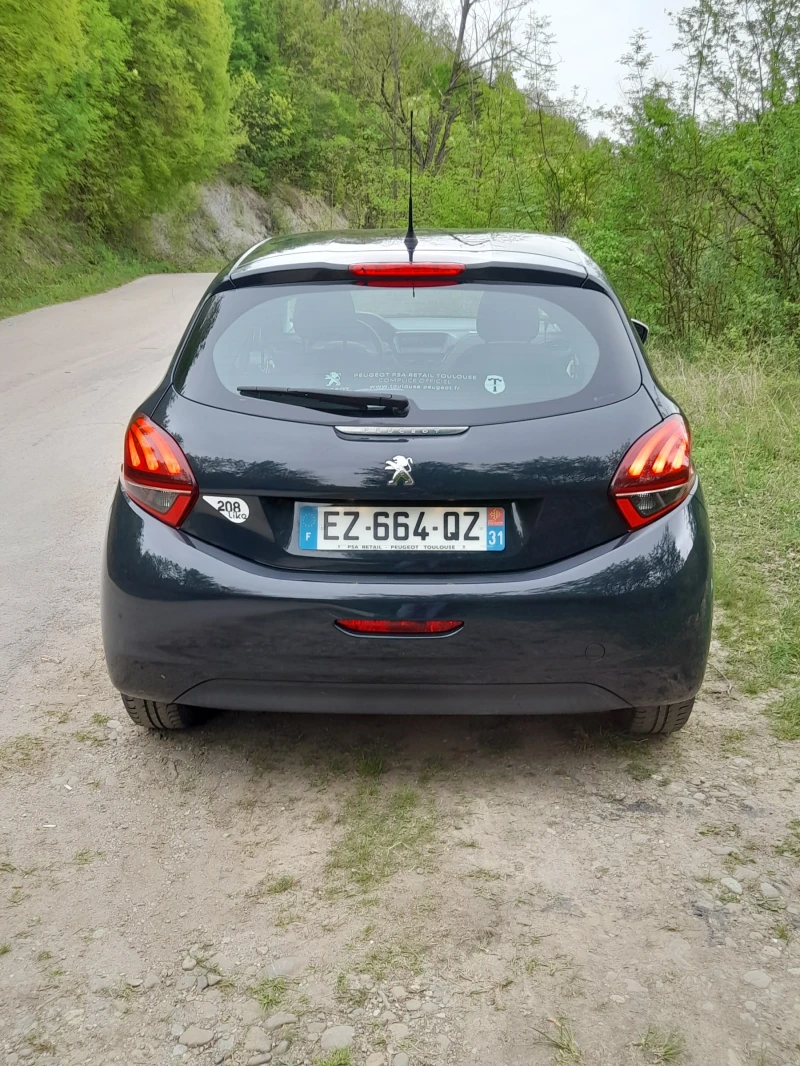 Peugeot 208, снимка 12 - Автомобили и джипове - 53483209