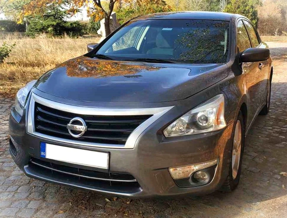 Nissan Altima  - изображение 2