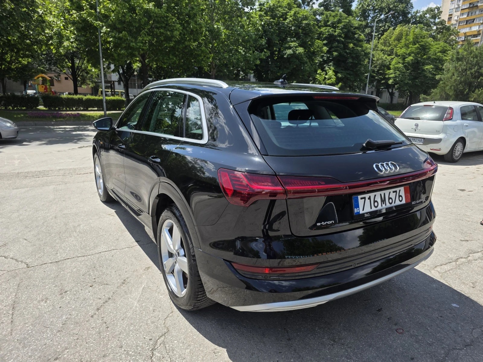 Audi E-Tron 50 - изображение 4