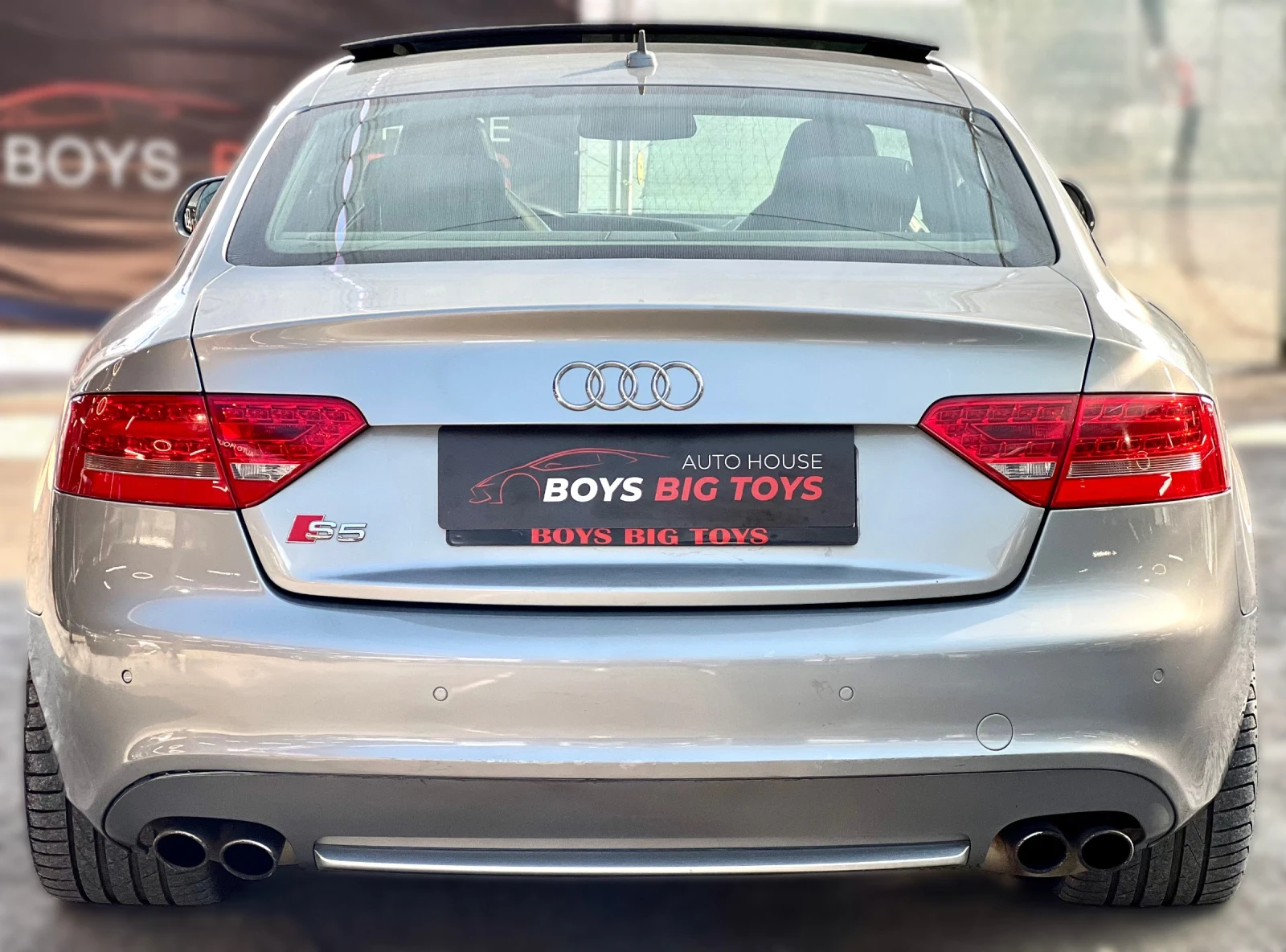 Audi S5 4.2FSI* V8* Панорама* F1* Bang&Olufsen* Автомат* Q - изображение 4