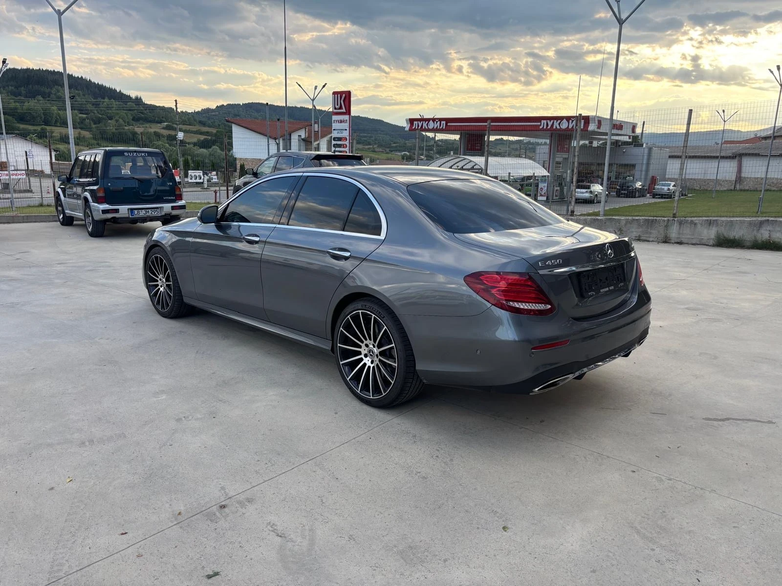 Mercedes-Benz E 450 AMG - изображение 3