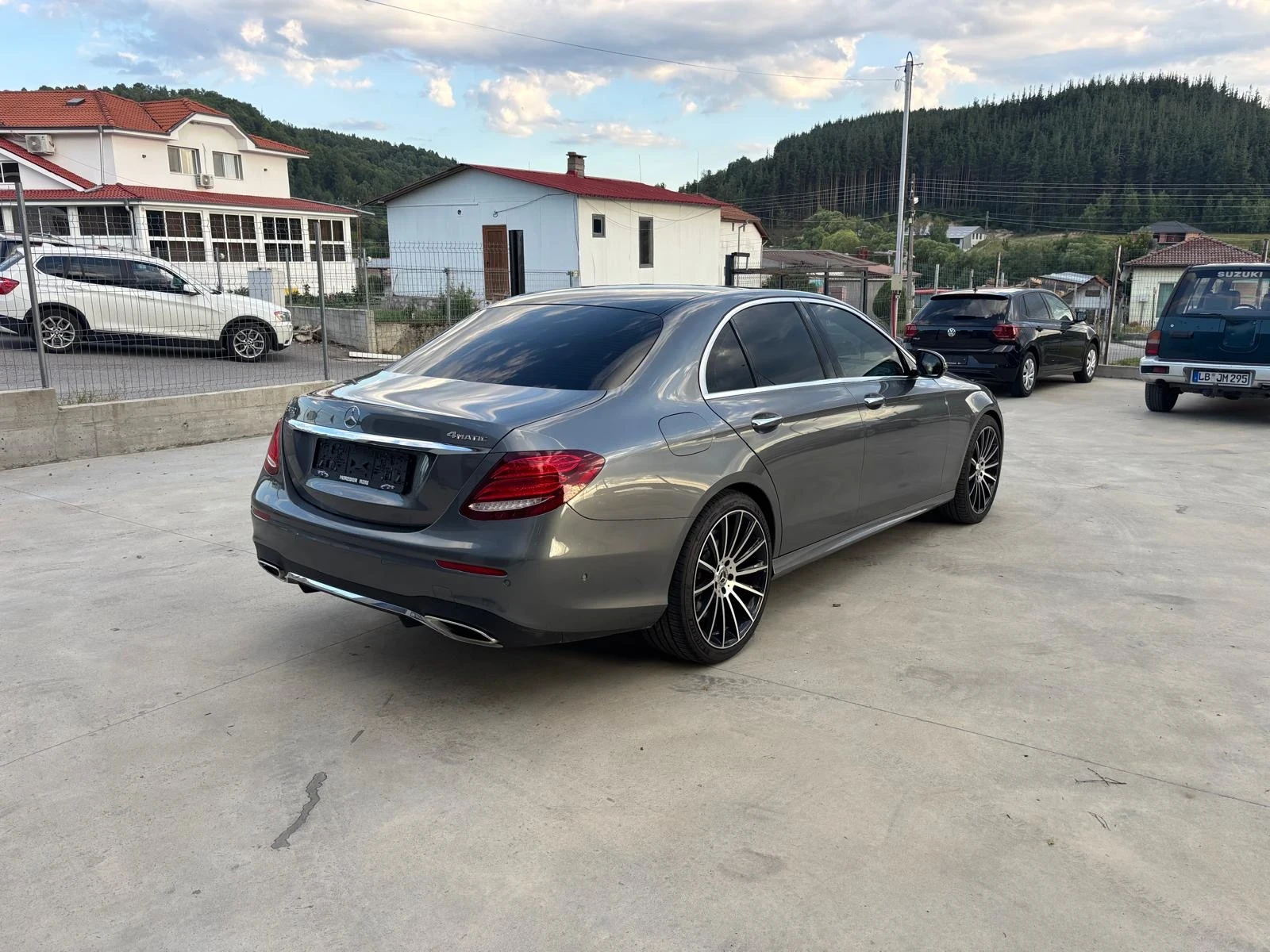 Mercedes-Benz E 450 AMG - изображение 4