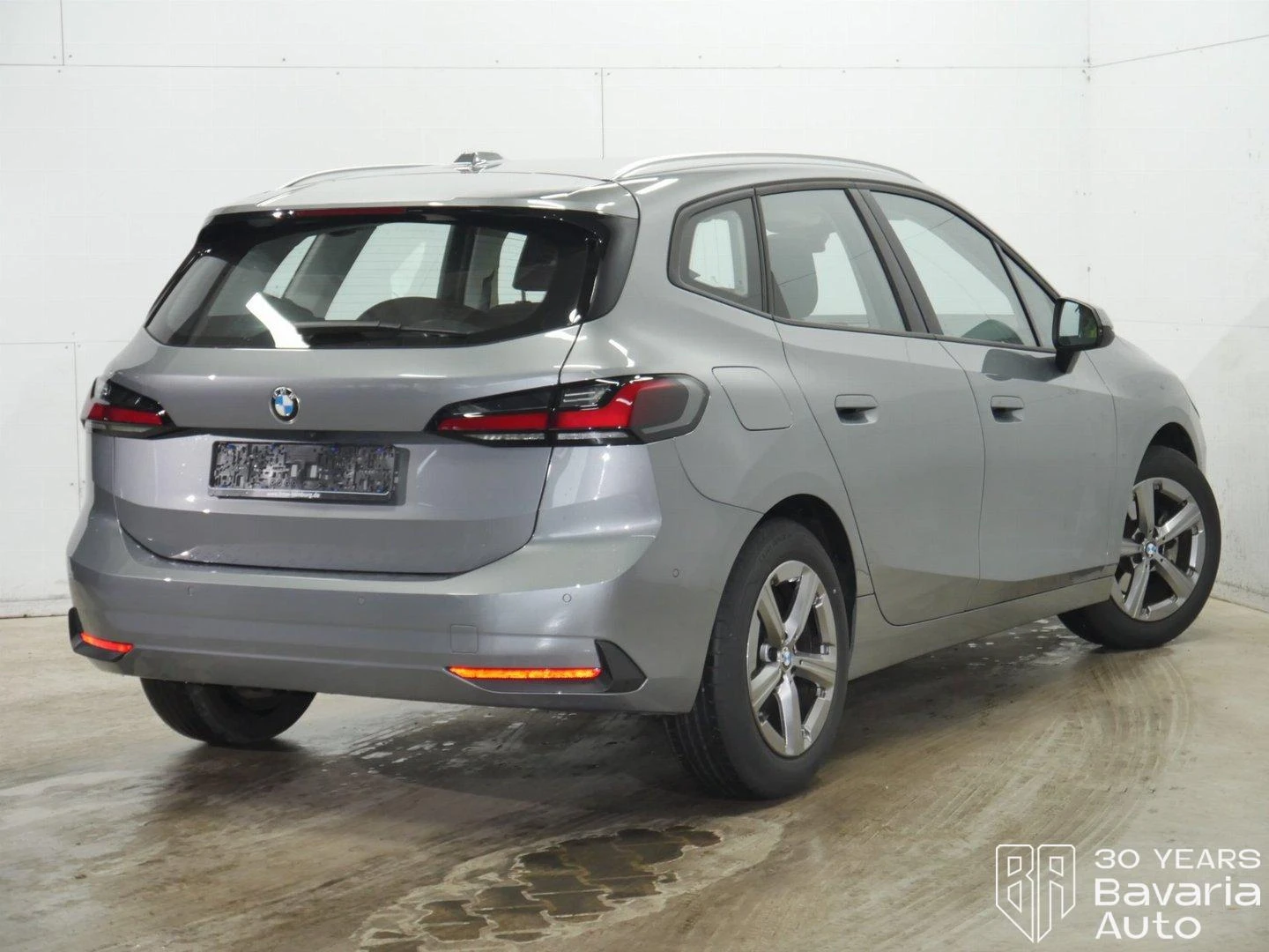 BMW 216 i Active Tourer Steptronic - изображение 3