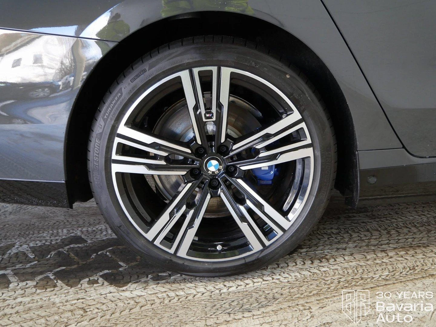 BMW i7 M70 xDrive | Mobile.bg   16