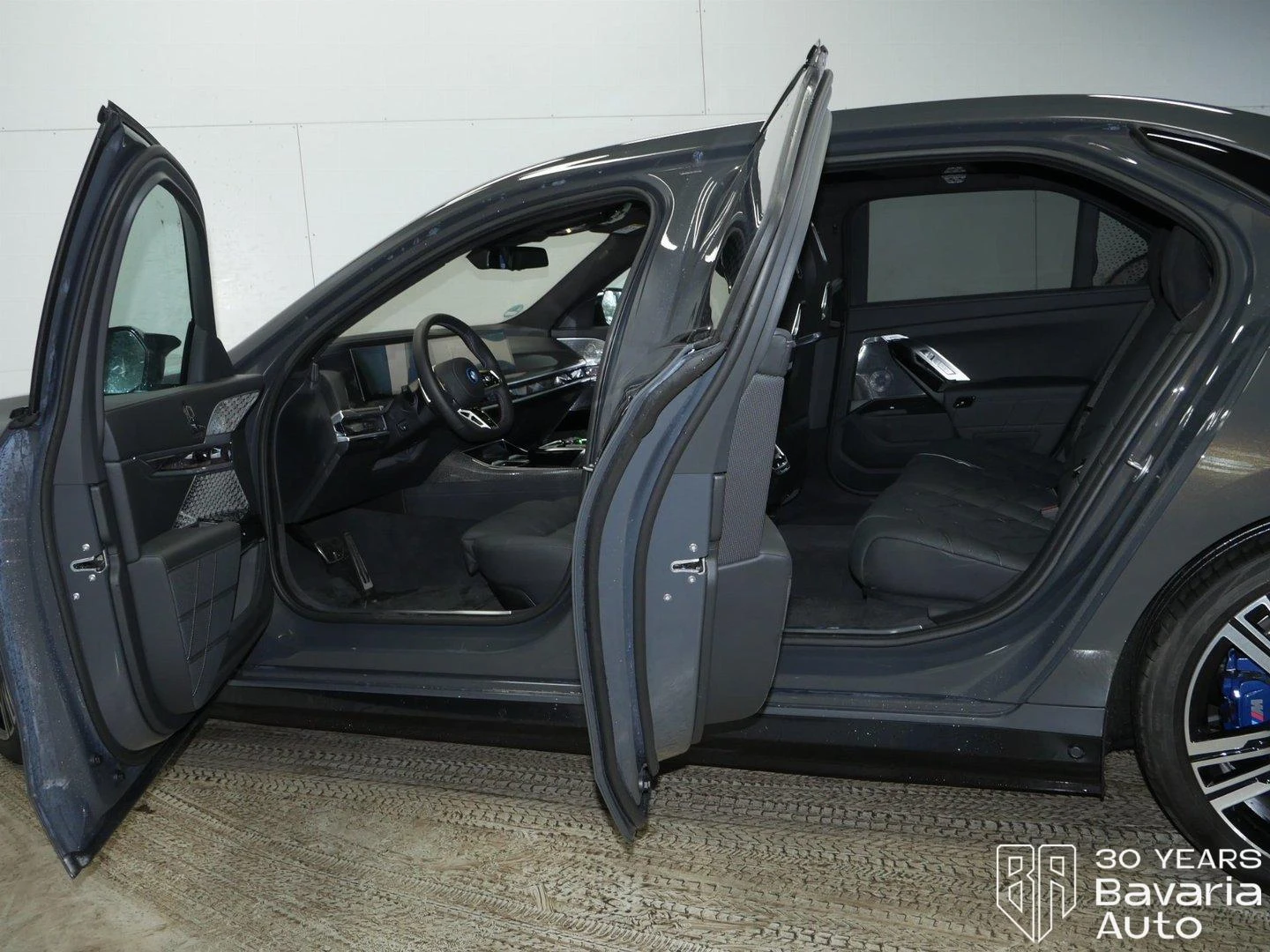 BMW i7 M70 xDrive | Mobile.bg   5