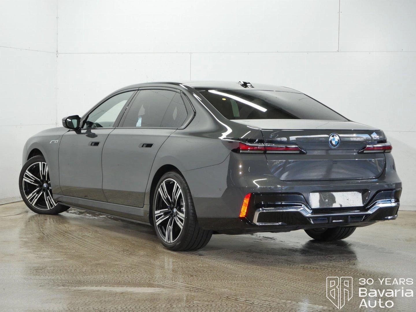 BMW i7 M70 xDrive | Mobile.bg   2