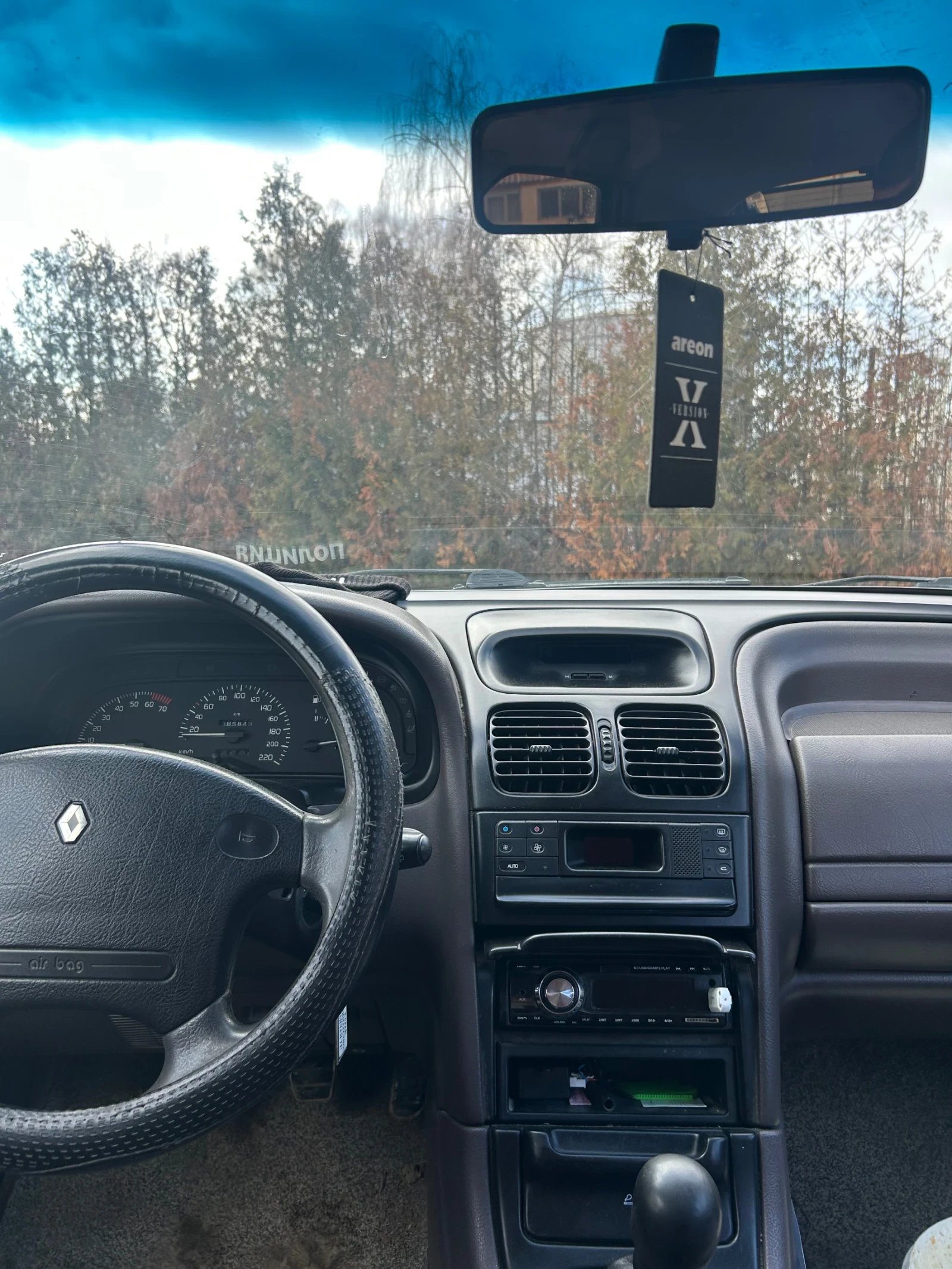 Renault Laguna 1800 - изображение 9