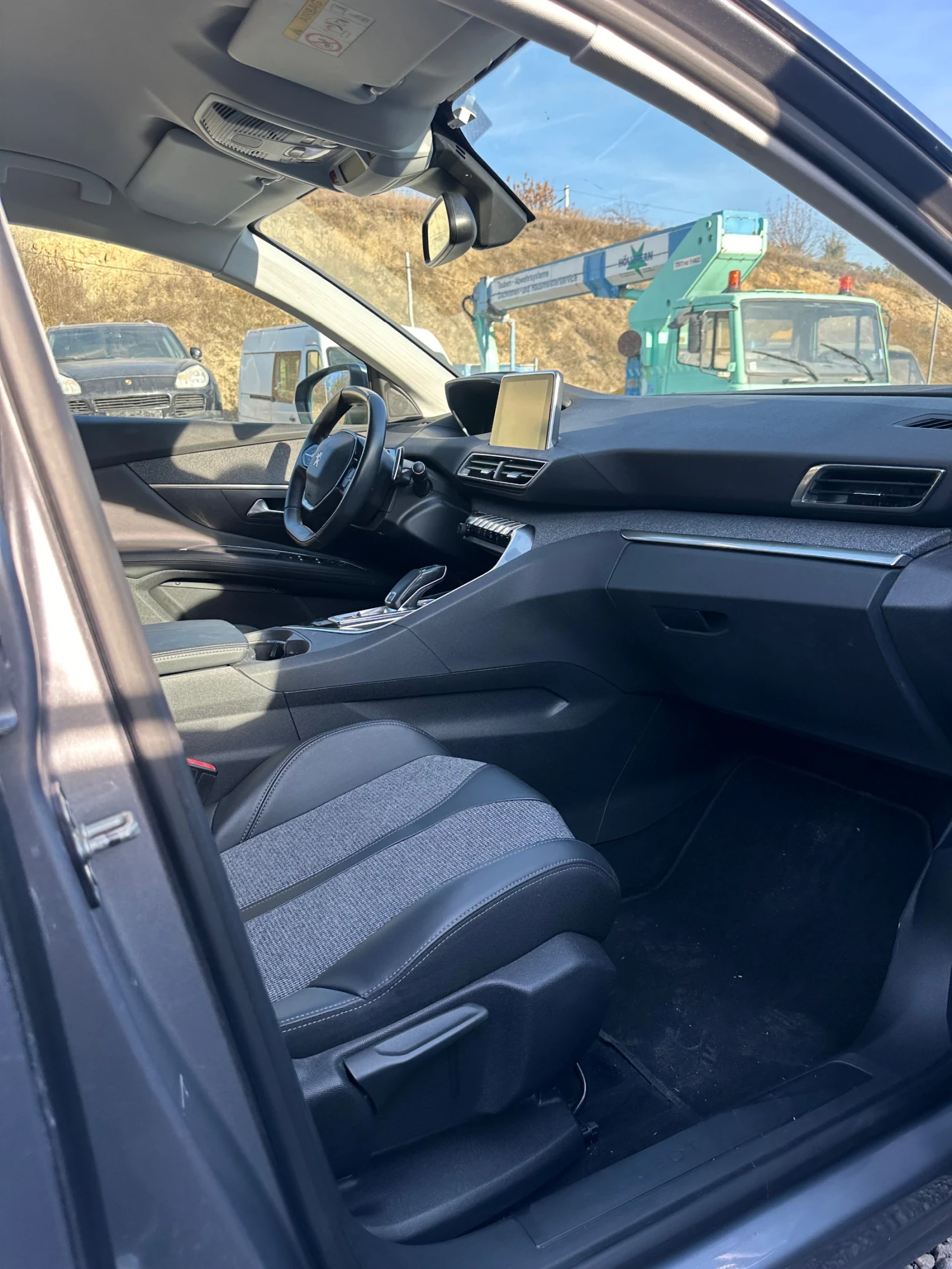 Peugeot 3008 1.5 HDI ALLURE, снимка 12 - Автомобили и джипове - 53729060