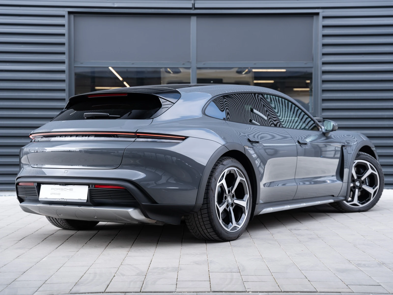 Porsche Taycan 4 Cross Turismo, снимка 4 - Автомобили и джипове - 53862660