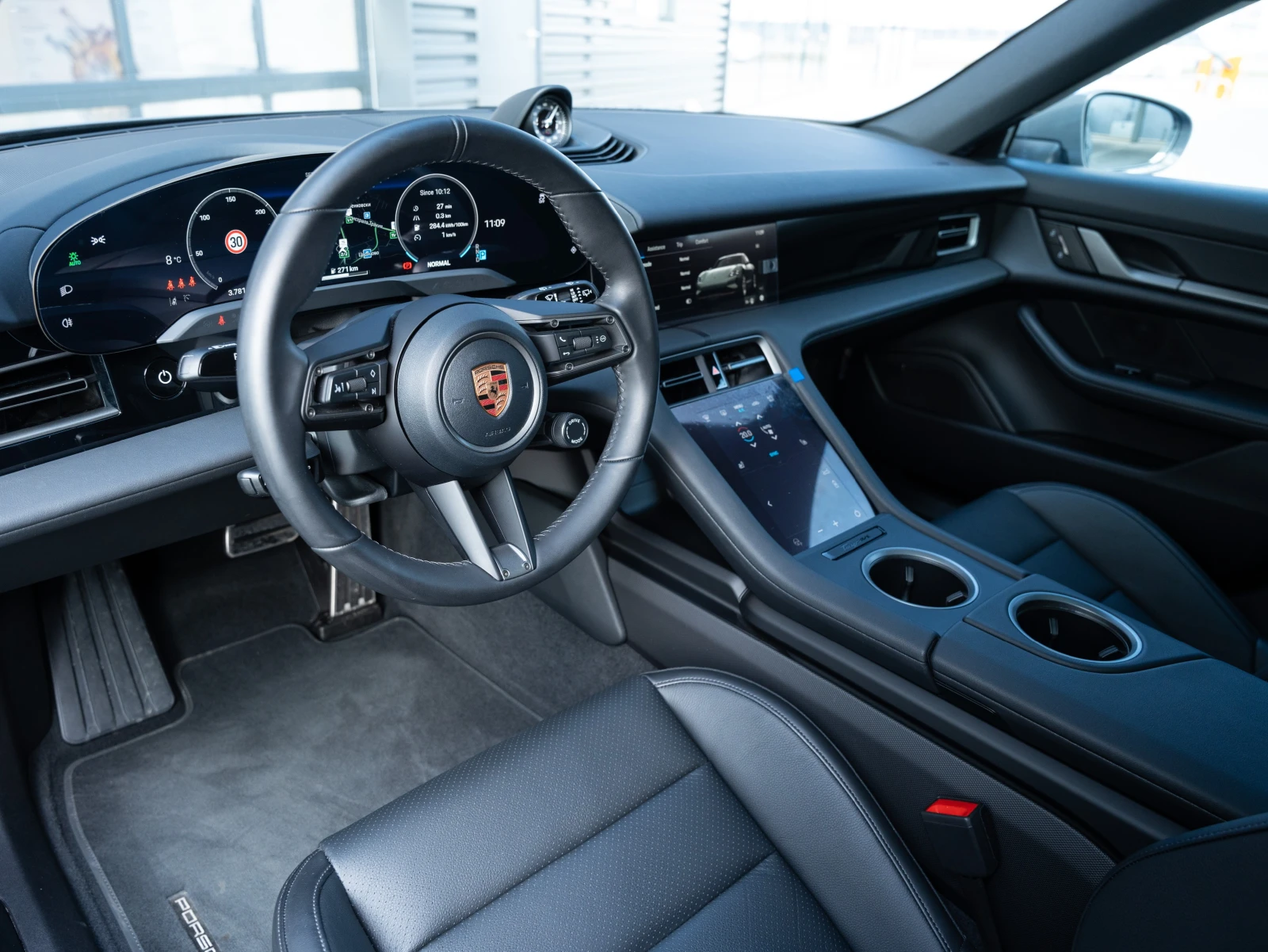 Porsche Taycan 4 Cross Turismo, снимка 5 - Автомобили и джипове - 53862660