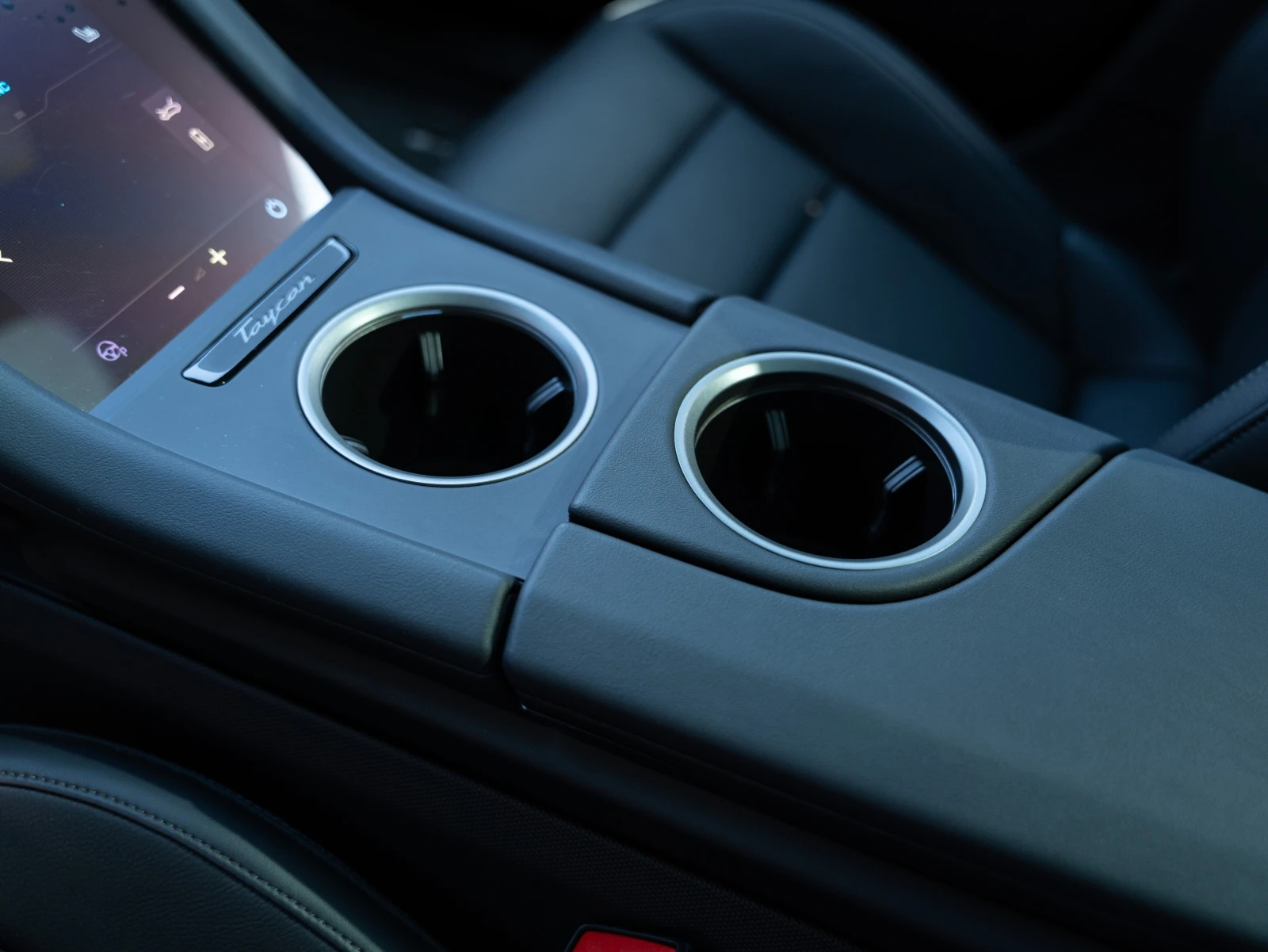 Porsche Taycan 4 Cross Turismo, снимка 11 - Автомобили и джипове - 53862660