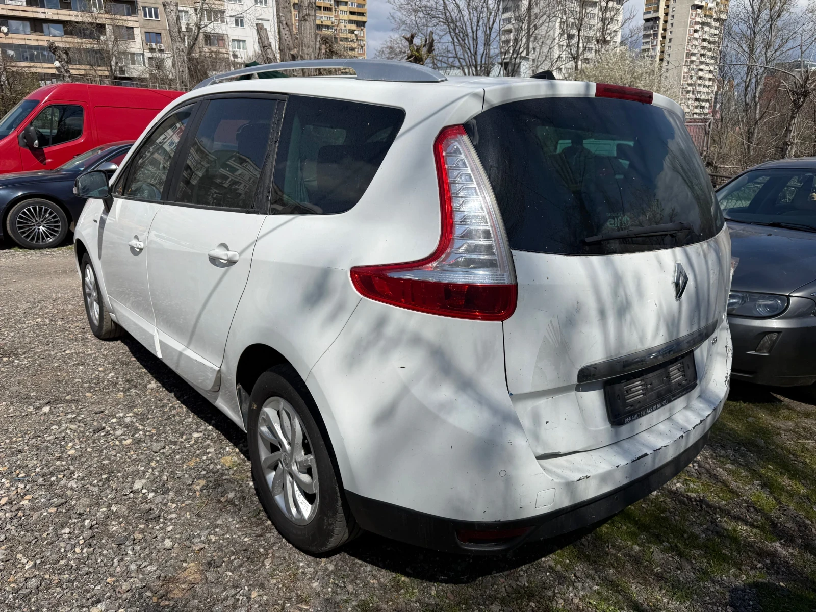 Renault Grand scenic 1.5 DCI LIMITED* * 7-МЕСТЕН* * , снимка 4 - Автомобили и джипове - 54158167