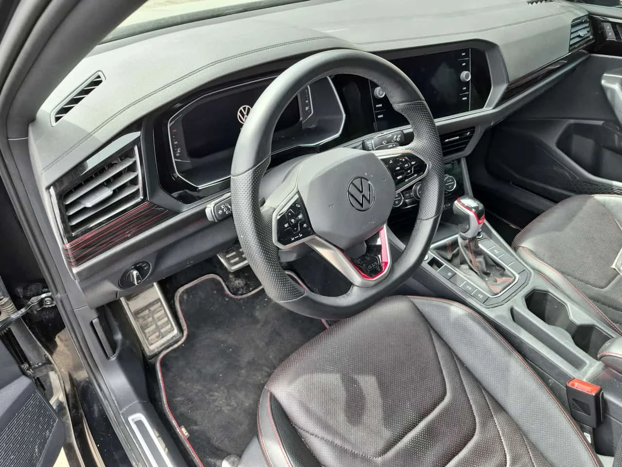 VW Jetta * GLI* DSG * PANO* KEYLESS* ПОДГРЕВ* , снимка 5 - Автомобили и джипове - 54363722